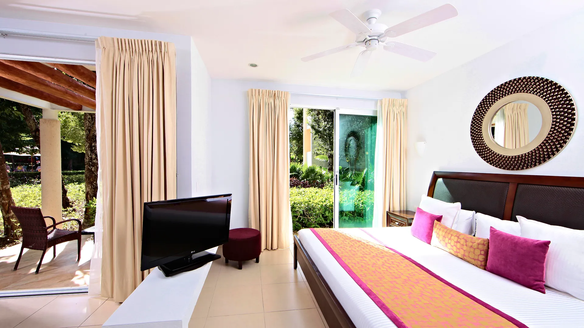 Resort Bahia Principe Luxury Akumal (Adults Only) Hotel