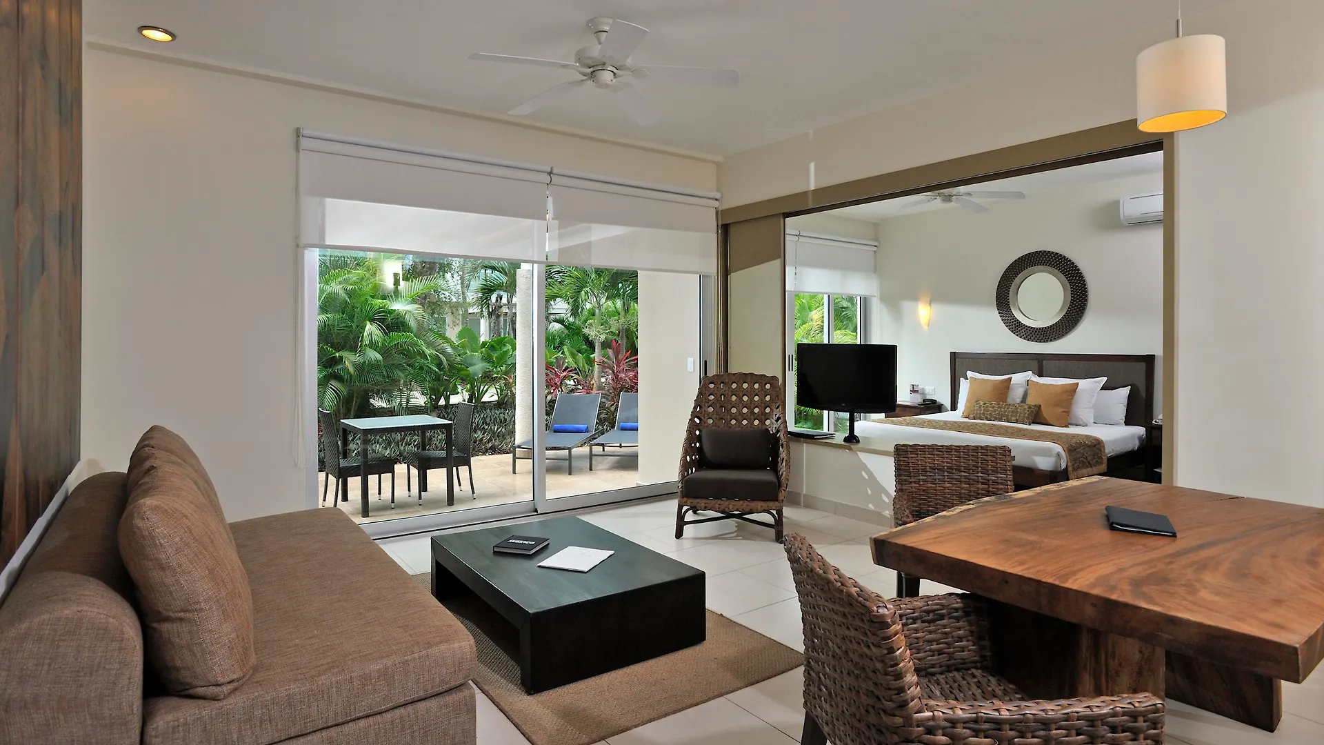 Bahia Principe Luxury Akumal (Adults Only) Hotel