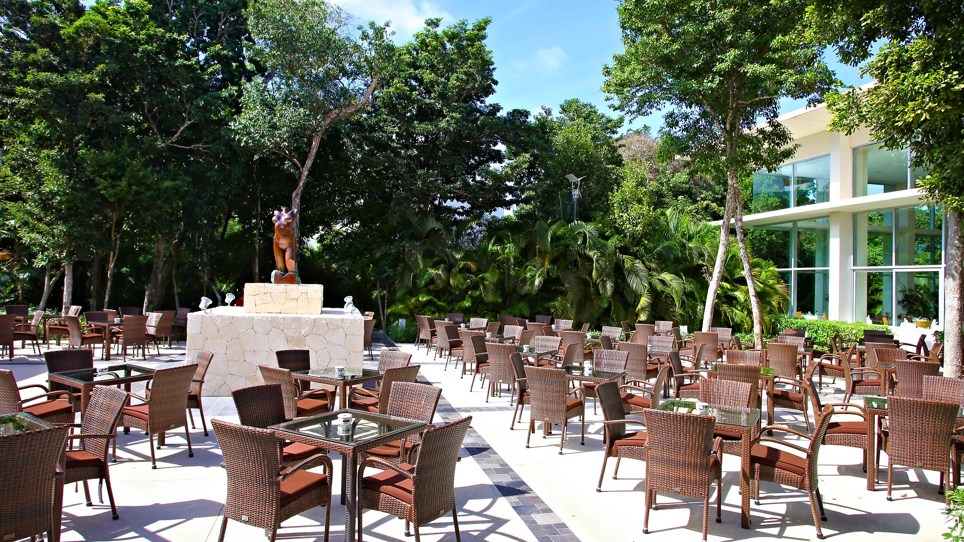 Bahia Principe Luxury Akumal (Adults Only) Hotel