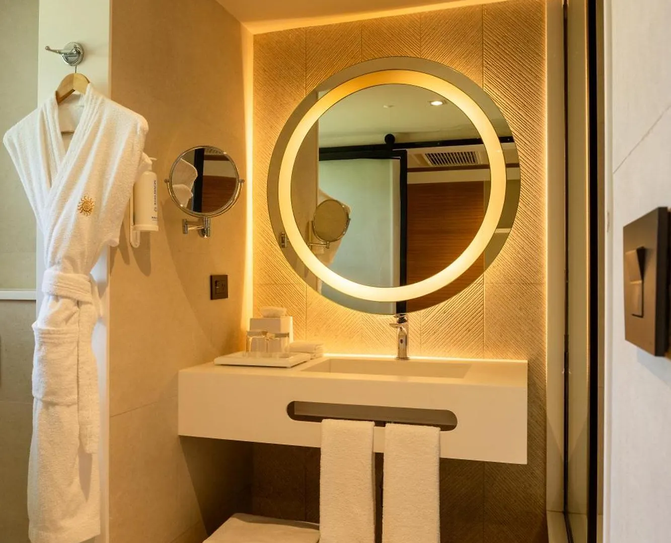 Bahia Principe Luxury Akumal (Adults Only) Hotel