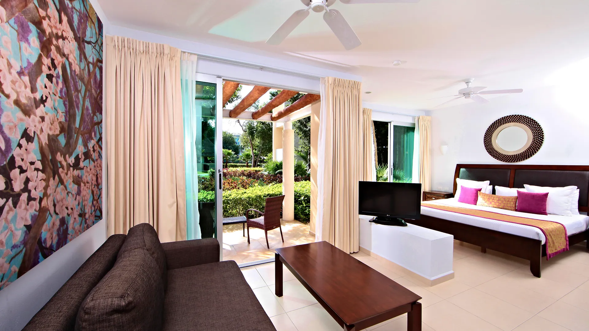 Resort Hotel Bahia Principe Luxury Akumal (Adults Only)